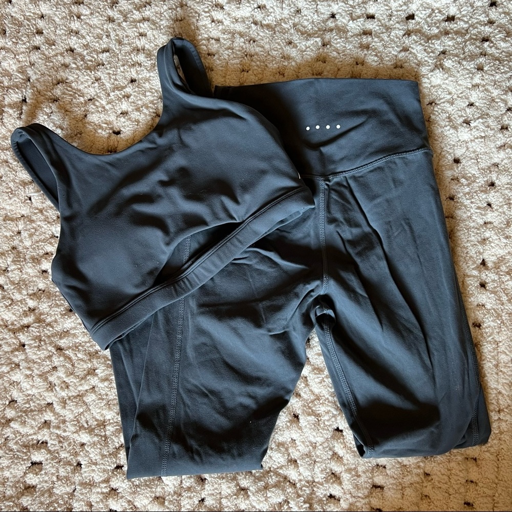Acta Leggings and Bra Set